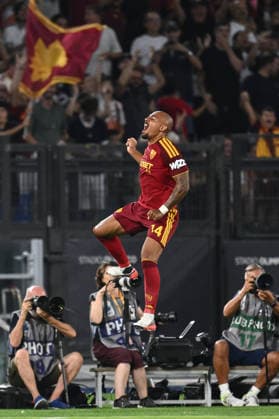 Dc Roma 24 08 2026 - campionato di calcio serie A Roma-Fiorentina foto Domenico CippitelliImage nella foto: esultanza gol Donyell Malen 