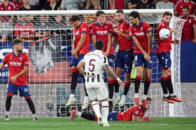 LaLiga EASports: CA Osasuna vs Levante UD Hugo Sotelo of Levante shoots during match LaLiga EA Sports between CA Osasuna and Levante UD played at El Sadar stadium in Pamplona (Spain) on Aug 24 2026 *** LaLiga EA Sports: CA Osasuna vs. Levante UD. Hugo Sotelo of Levante takes a shot during the LaLiga EA Sports match between CA Osasuna and Levante UD, played at El Sadar Stadium in Pamplona, Spain, on Aug. 24, 2026. Copyright: xInigoxAlzugarayx xAgenciaxLOFx