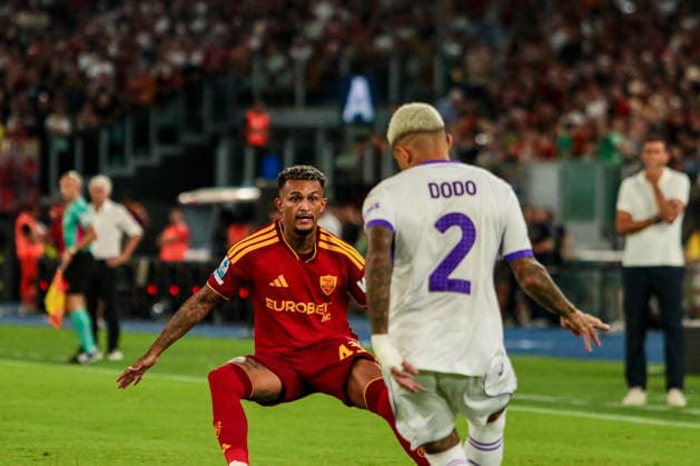 SOCCER - Serie A - AS Roma vs. ACF Fiorentina Photo by IPA ABACAPRESS.COM87771021 - Wesley of AS Roma and Dodo of ACF Fiorentina during the AS Roma vs. ACF Fiorentina Italian Serie A soccer match in Rome, Italy, on August 24, 2026 Rome Italy  Copyright: xIPAxSport ABACAx