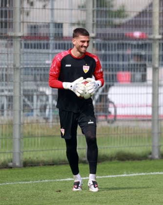 24.08.26 VfB Stuttgart Training Deutschland, Stuttgart, 24.08.2026, Fussball, Bundesliga, Saison 2026 2027, VfB Stuttgart Training: Fabian Bredlow. *** August 24, 2026 VfB Stuttgart Training Germany, Stuttgart, August 24, 2026, Soccer, Bundesliga, 2026–2027 Season, VfB Stuttgart Training Fabian Bredlow