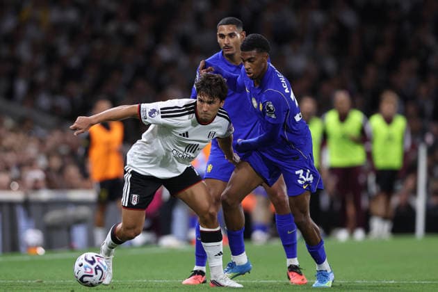 London, England, 24th August 2026. Gonzalo Garcia of Fulham and Josh Acheampong of Chelsea challenge for the ball during the Fulham vs Chelsea Premier League match at Craven Cottage, London. Picture credit should read: David Klein Sportimage EDITORIAL USE ONLY. No use with unauthorised audio, video, data, fixture lists, club league logos or live services. Online in-match use limited to 120 images, no video emulation. No use in betting, games or single club league player publications. SPI_116_DK_Fulham_Chelsea SPI-4933-0116