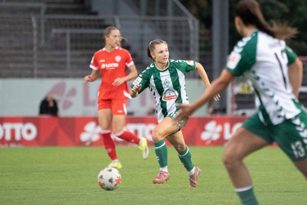 24.08.2026, xhfmx, Fussball Google Pixel Frauen Bundesliga, 1. FSV Mainz 05 - SV Werder Bremen Michelle Weiß (Werder Bremen, 15) Mainz *** August 24, 2026, xhfmx, Soccer, Google Pixel, Women s Bundesliga, 1 FSV Mainz 05 vs. SV Werder Bremen, Michelle Weiß (Werder Bremen), 15 Mainz