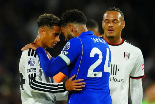 Josh King of Fulham and Reece James of Chelsea at full time Fulham v Chelsea, Premier League Football, Football, Craven Cottage, London, UK - 24 Aug 2026London Craven Cottage United Kingdom EDITORIAL USE ONLY No use with unauthorised audio, video, data, fixture lists, club league logos or live services. Online in-match use limited to 120 images, no video emulation. No use in betting, games or single club league player publications.  Copyright: xJavierxGarcia Shutterstockx 17114735bm