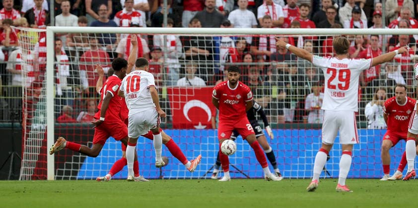 24.08.2026, xfsx, Herren, Fussball, Saison 2026 2027, DFB-Pokal, 1. Hauptrunde: FC Wuerzburger Kickers - 1. FC Koeln v.li.: Namrud Embaye (FC Wuerzburger Kickers), Said El Mala (1. FC Koeln), Ebrahim Fahrahnak (FC Wuerzburger Kickers), Jan Thielmann (1. FC Koeln), Leo Eberle (FC Wuerzburger Kickers) Wuerzburg AKON ARENA Bayern Deutschland *** August 24, 2026, xfsx, Men s, Soccer, 2026–2027 Season, DFB Cup, 1st Round: FC Würzburger Kickers vs. 1. FC Köln—from left: Namrud Embaye (FC Würzburger Kickers), Said El Mala (1. FC Köln), Ebrahim Fahrahnak (FC Würzburger Kickers), Jan Thielmann 1 FC Cologne, Leo Eberle FC Würzburger Kickers, Würzburg AKON ARENA, Bavaria, Germany