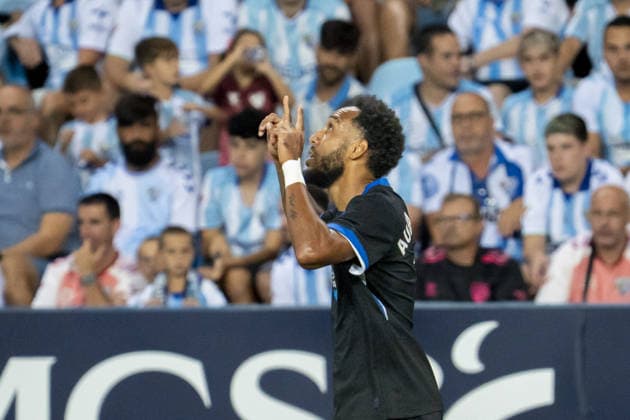 MALAGA, SPAIN - AUGUST 24: Aubameyang (N7) celebrates Deportivo A Coruna’s first goal during La Liga match between Malaga and Deportivo de la Coruna at the Estadio de la Rosaleda on the 24th of august, 2026 in Malaga, Spain  Copyright: xAndresxLopezxSheridanxx xSPPx Sportspressphoto_SPR215194