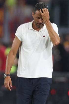 SOCCER - Serie A - AS Roma vs. ACF Fiorentina Photo by IPA ABACAPRESS.COM87773654 - Rome, Italy - August 24, 2026: Fabio Grosso (Head Coach) of ACF Fiorentina is seen in action during the 2026-2027 Italian Serie A - Enilive Championship soccer match between AS Roma and ACF Fiorentina at the Olympic Stadium in Rome. Rome Italy  Copyright: xIPAxSport ABACAx
