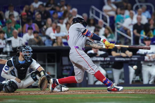 MLB, Baseball Herren, USA - Miami Marlins vs. Boston Red Sox Boston Red Sox left fielder Jarren Duran in action during the Major League Baseball (MLB) game between the Miami Marlins and the Boston Red Sox in Miami, Florida, USA, 24 August 2026. MIAMI FLORIDA United States  Copyright: xCRISTOBALxHERRERA-ULASHKEVICHx