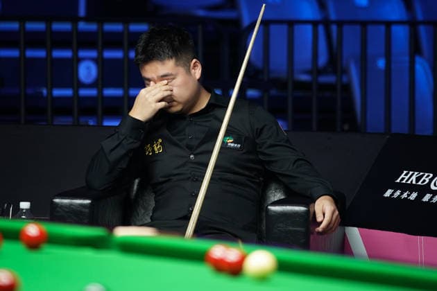 WUHAN, CHINA - AUGUST 25: Pang Junxu of China reacts in the third round match against Shaun Murphy of England on day 3 of Wuhan Open 2026 at the Optics Valley Gymnasium of Huazhong University of Science and Technology on August 25, 2026 in Wuhan, Hubei Province of China.  Copyright: xTaixChengzhex 111662030985