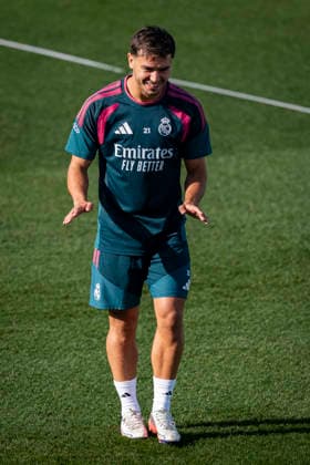 Real Madrid training session Brahim Diaz of Real Madrid CF is seen training with his teammates during the training session ahead of their LaLiga EA Sports football match against Real Sociedad at Ciudad Real Madrid on August 25, 2026 in Madrid, Spain. Madrid Ciudad Real Madrid Madrid Spain Copyright: xAlbertoxGardinx AGardin_20260825_Foot_Rea_Mad_Tra_0070