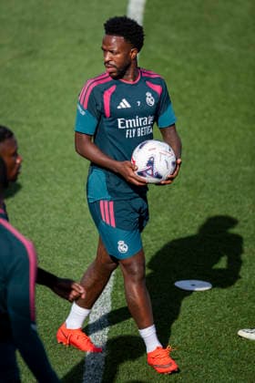 Real Madrid training session Vinicius Junior of Real Madrid CF is seen training with his teammates during the training session ahead of their LaLiga EA Sports football match against Real Sociedad at Ciudad Real Madrid on August 25, 2026 in Madrid, Spain. Madrid Ciudad Real Madrid Madrid Spain Copyright: xAlbertoxGardinx AGardin_20260825_Foot_Rea_Mad_Tra_0080
