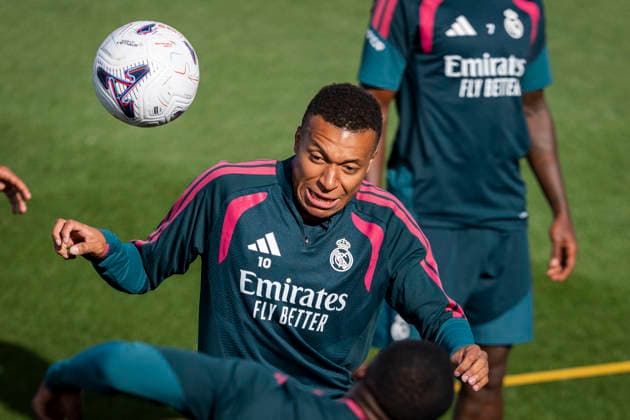Real Madrid training session Kylian Mbappe of Real Madrid CF is seen training with his teammates during the training session ahead of their LaLiga EA Sports football match against Real Sociedad at Ciudad Real Madrid on August 25, 2026 in Madrid, Spain. Madrid Ciudad Real Madrid Madrid Spain Copyright: xAlbertoxGardinx AGardin_20260825_Foot_Rea_Mad_Tra_0095
