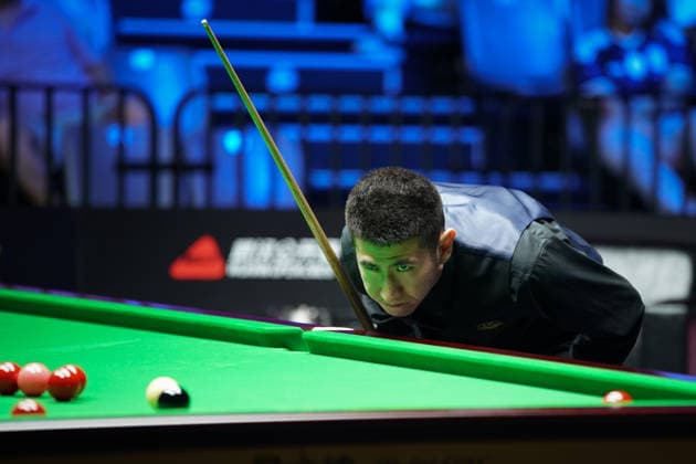 WUHAN, CHINA - AUGUST 25: Yao Pengcheng of China plays a shot in the third round match against Ronnie O Sullivan of England on day 3 of Wuhan Open 2026 at the Optics Valley Gymnasium of Huazhong University of Science and Technology on August 25, 2026 in Wuhan, Hubei Province of China.  Copyright: xTaixChengzhex 111662071791