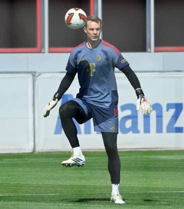 24.08.2026, FC Bayern Training, Fussball Muenchen, im Bild: Manuel Neuer (FC Bayern Muenchen) *** August 24, 2026, FC Bayern Training, Soccer, Munich, Pictured: Manuel Neuer, FC Bayern Munich