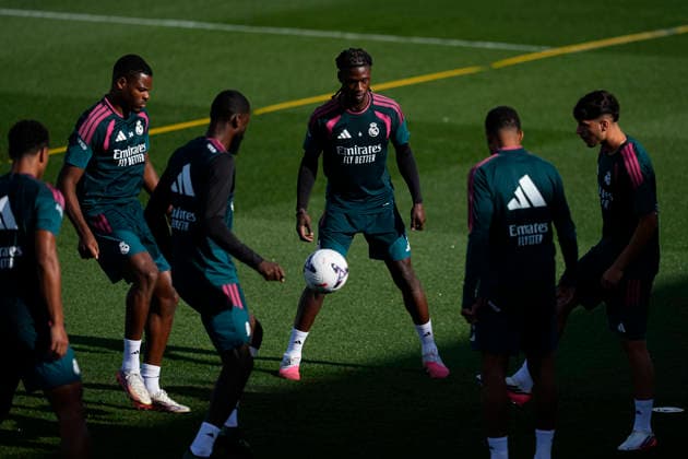 August 25, 2026, Valdebebas, Madrid, Spain: Denzel Dumfries and Eduardo Camavinga during the training day of Real Madrid ahead the Spanish League, LaLiga EA Sports, football match against Real Sociedad at Ciudad Deportiva Real Madrid on August 25, 2026, in Valdebebas, Madrid, Spain. Real Madrid Training And press conference, PK, Pressekonferenz - LaLiga EA Sports  - ZUMAa181 20260825_zaa_a181_002 Copyright: xOscarxJ.xBarrosox