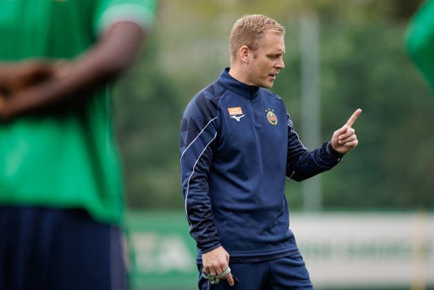 SOCCER - UEFA ECL, Rapid vs Hearts VIENNA,AUSTRIA,25.AUG.26 - SOCCER - UEFA Conference League, play-off, SK Rapid Wien vs Heart of Midlothian FC, preview, training Rapid. Image shows head coach Johannes Hoff Thorup (Rapid).  GEPAxpictures xArminxRauthner