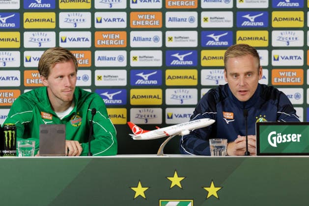 SOCCER - UEFA ECL, Rapid vs Hearts VIENNA,AUSTRIA,25.AUG.26 - SOCCER - UEFA Conference League, play-off, SK Rapid Wien vs Heart of Midlothian FC, preview, press conference, PK, Pressekonferenz Rapid. Image shows Tonni Adamsen and head coach Johannes Hoff Thorup (Rapid).  GEPAxpictures xArminxRauthner
