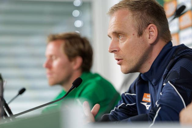 SOCCER - UEFA ECL, Rapid vs Hearts VIENNA,AUSTRIA,25.AUG.26 - SOCCER - UEFA Conference League, play-off, SK Rapid Wien vs Heart of Midlothian FC, preview, press conference, PK, Pressekonferenz Rapid. Image shows Tonni Adamsen and head coach Johannes Hoff Thorup (Rapid).  GEPAxpictures xArminxRauthner