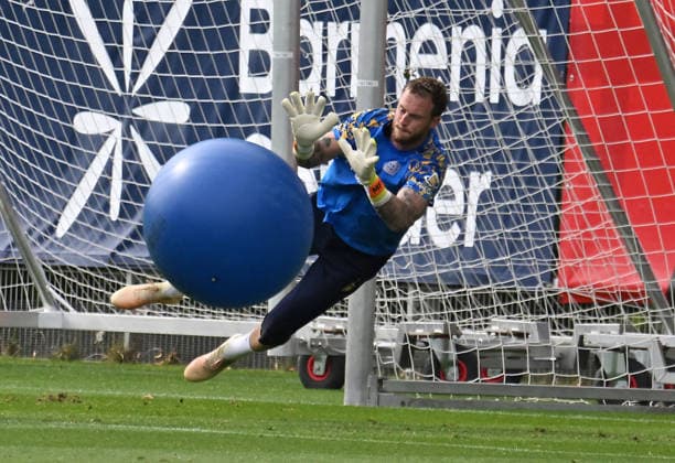 25.08.2026, xophax, Fussball 1.Bundesliga, Bayer 04 Leverkusen , Training , Saison 2026 2027. Mark Flekken ( Bayer 04 ) Leverkusen *** August 25, 2026, xophax, Soccer, Bundesliga 1, Bayer 04 Leverkusen, Practice, 2026–2027 Season, Mark Flekken, Bayer 04 Leverkusen