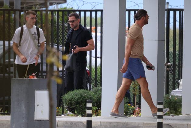 EXCLUSIVE Dominik Livakovic departs for Barcelona EXCLUSIVE Croatian goalkeeper Dominik Livakovic is seen with his football agent Andy Bara at Zagreb Airport on August 25, 2026. as he departs for Barcelona to complete the final stages of his move to the club.  SanjinxStrukic PIXSELL