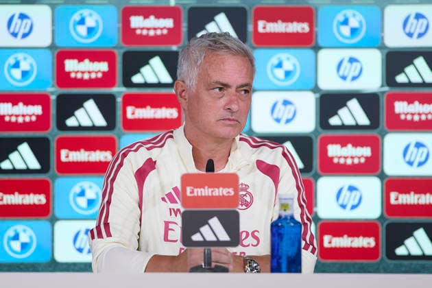 ESP: Jose Mourinho coach Real Madrid attends to a press conference, PK, Pressekonferenz Jose Mourinho, head coach of Real Madrid, attends his press conference, PK, Pressekonferenz during the training day of Real Madrid ahead the Spanish League, LaLiga EA Sports, football match against Real Sociedad at Ciudad Deportiva Real Madrid in Valdebebas, Madrid, on August 25, 2026, Spain *** ESP Jose Mourinho, Real Madrid coach, attends a press conference. Jose Mourinho, head coach of Real Madrid, attends his press conference (PK, Pressekonferenz) during Real Madrid s training session ahead of the Spanish League match, LaLiga EA Sports, against Real Sociedad at the Real Madrid Training Center in Valdebebas, Madrid, on August 25, 2026, Spain Copyright: xAgenciaxLOFx