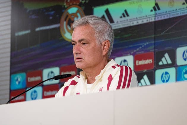 ESP: Jose Mourinho coach Real Madrid attends to a press conference, PK, Pressekonferenz Jose Mourinho, head coach of Real Madrid, attends his press conference, PK, Pressekonferenz during the training day of Real Madrid ahead the Spanish League, LaLiga EA Sports, football match against Real Sociedad at Ciudad Deportiva Real Madrid in Valdebebas, Madrid, on August 25, 2026, Spain *** ESP Jose Mourinho, Real Madrid coach, attends a press conference. Jose Mourinho, head coach of Real Madrid, attends his press conference, PK, Pressekonferenz, during Real Madrid s training session ahead of the Spanish League, LaLiga EA Sports, soccer match against Real Sociedad at Real Madrid’s Ciudad Deportiva in Valdebebas, Madrid, on August 25, 2026, Spain Copyright: xAgenciaxLOFx