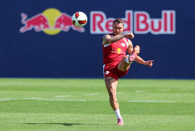 RB Leipzig - Training Bundesliga Leipzig, 25.08.2026, Trainingszentrum Cottaweg, Fußball Bundesliga , RB LEIPZIG - Training, Saisonvorbereitung zur Saison 2026 27 , Im Bild: David Raum (22, RB Leipzig) , *** RB Leipzig Training, Bundesliga, Leipzig, August 25, 2026, Cottaweg Training Center, Bundesliga Soccer, RB LEIPZIG Training, Preseason Preparation for the 2026–27 Season, Pictured: David Raum (22), RB Leipzig, Picture Point