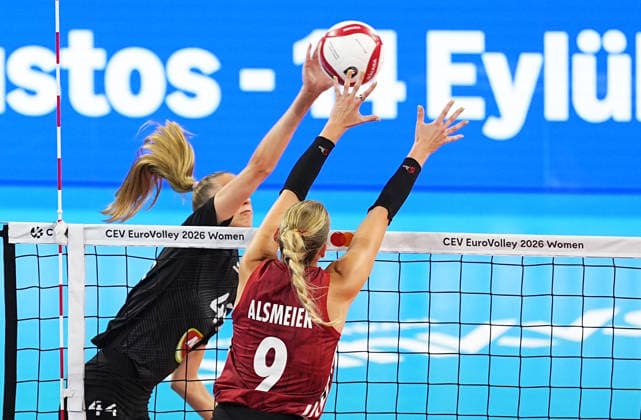Hungary v Germany - CEV EuroVolley 2026 ISTANBUL, TURKIYE - AUGUST 25: Zsofia Csereklye (L) of Hungary in action against Lina Alsmeier (9) of Germany during the CEV EuroVolley 2026 Women Group A match between Hungary and Germany at Sinan Erdem Sports Hall, on August 25, 2026 in Istanbul, Turkiye. Esra Bilgin Anadolu Istanbul Turkey. Editorial use only. Please get in touch for any other usage.  Copyright: x2026xAnadoluxEsraxBilginx
