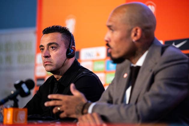 ZEIST, NETHERLANDS - AUGUST 25: Netherlands head coach Xavi Hernandez and KNVB director of football Nigel de Jong during the unveiling of Xavi Hernandez as the new head coach of the Netherlands men s football team at the KNVB Campus on August 25, 2026 in Zeist, Netherlands.  Copyright: xRenexNijhuis MBxMediax