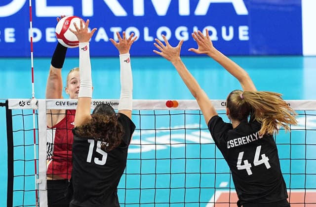 Hungary v Germany - CEV EuroVolley 2026 ISTANBUL, TURKIYE - AUGUST 25: Lilla Kiss (15) of Hungary in action against Hanna Orthmann (R) of Germany during the CEV EuroVolley 2026 Women Group A match between Hungary and Germany at Sinan Erdem Sports Hall, on August 25, 2026 in Istanbul, Turkiye. Esra Bilgin Anadolu Istanbul Turkey. Editorial use only. Please get in touch for any other usage.  Copyright: x2026xAnadoluxEsraxBilginx