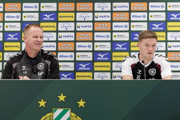 SOCCER - UEFA ECL, Rapid vs Hearts VIENNA,AUSTRIA,25.AUG.26 - SOCCER - UEFA Conference League, play-off, SK Rapid Wien vs Heart of Midlothian FC, preview, press conference, PK, Pressekonferenz Hearts. Image shows head coach Wouter Vrancken and Blair Spittal (Hearts).  GEPAxpictures xArminxRauthner