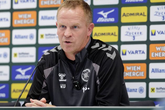 SOCCER - UEFA ECL, Rapid vs Hearts VIENNA,AUSTRIA,25.AUG.26 - SOCCER - UEFA Conference League, play-off, SK Rapid Wien vs Heart of Midlothian FC, preview, press conference, PK, Pressekonferenz Hearts. Image shows head coach Wouter Vrancken (Hearts).  GEPAxpictures xArminxRauthner