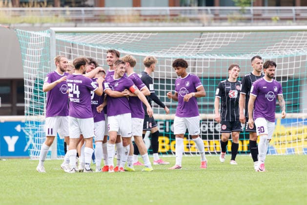 TSV Schwaben Augsburg scores the 1-1 goal in the match between TSV Landsberg and TSV Schwaben Augsburg, soccer, men s, Toto Cup, 2026–2027, Round of 16 on August 25, 2026, in Landsberg am Lech, Sportpark Bayern, Germany