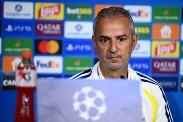 Ahead of Fenerbahce v Olympique Lyon - UEFA Champions League LYON, FRANCE - AUGUST 25: Fenerbahce head coach Ismail Kartal speaks during a press conference, PK, Pressekonferenz at Groupama Stadium ahead of the UEFA Champions League play-off second-leg match against French side Olympique Lyon on August 26, 2026, in Lyon, France. Arif Hudaverdi Yaman Anadolu Lyon France. Editorial use only. Please get in touch for any other usage.  Copyright: x2026xAnadoluxArifxHudaverdixYamanx