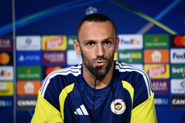 Ahead of Fenerbahce v Olympique Lyon - UEFA Champions League LYON, FRANCE - AUGUST 25: Fenerbahce player Vedat Muriqi speaks during a press conference, PK, Pressekonferenz at Groupama Stadium ahead of the UEFA Champions League play-off second-leg match against French side Olympique Lyon on August 26, 2026, in Lyon, France. Arif Hudaverdi Yaman Anadolu Lyon France. Editorial use only. Please get in touch for any other usage.  Copyright: x2026xAnadoluxArifxHudaverdixYamanx