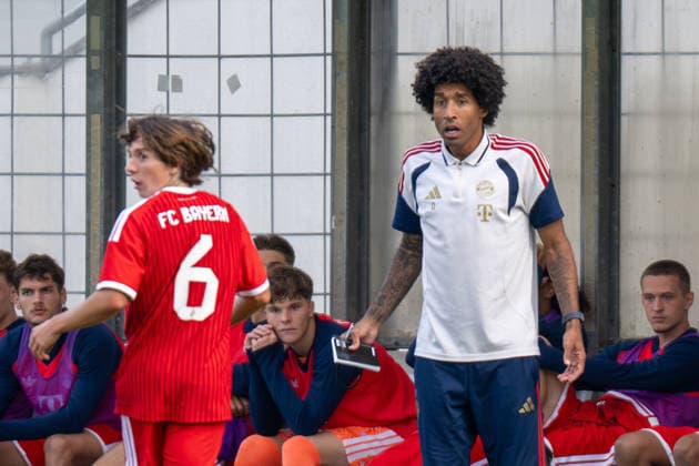 Cheftrainer Dante Bonfim Costa Santos (FC Bayern Muenchen Amatuere), FC Bayern II vs. FC Memmingen, Fussball, Regionalliga Bayern, 5. Spieltag, 25.08.2026 DFB regulations prohibit any use of photographs as image sequences and or quasi-video Muenchen Bayern Deutschland *** Head Coach Dante Bonfim Costa Santos, FC Bayern Munich Amateurs, FC Bayern II vs. FC Memmingen, Soccer, Bavarian Regional League, Matchday 5, August 25, 2026. DFB regulations prohibit any use of photographs as image sequences and or quasi-video. Munich, Bavaria, Germany Copyright: xkolbert-press UlrichxGamelx