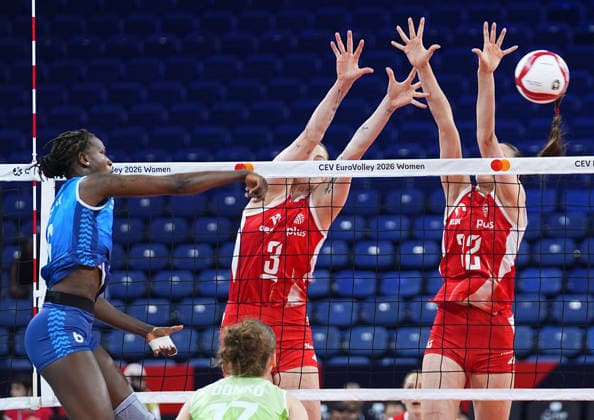 Poland v Slovenia - CEV EuroVolley 2026 ISTANBUL, TURKIYE - AUGUST 25: Magdalena Stysiak (3) of Poland in action against Fatoumatta Sillah (6) of Slovenia during CEV Women s European Volleyball Championship Group A match between Poland and Slovenia at Sinan Erdem Dome in Istanbul, Turkiye on August 25, 2026. Esra Bilgin Anadolu Istanbul Turkey. Editorial use only. Please get in touch for any other usage.  Copyright: x2026xAnadoluxEsraxBilginx