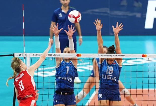 Poland v Slovenia - CEV EuroVolley 2026 ISTANBUL, TURKIYE - AUGUST 25: Julita Piasecka (8) of Poland in action against Eva Pavlovic Mori (1) of Slovenia during CEV Women s European Volleyball Championship Group A match between Poland and Slovenia at Sinan Erdem Dome in Istanbul, Turkiye on August 25, 2026. Esra Bilgin Anadolu Istanbul Turkey. Editorial use only. Please get in touch for any other usage.  Copyright: x2026xAnadoluxEsraxBilginx