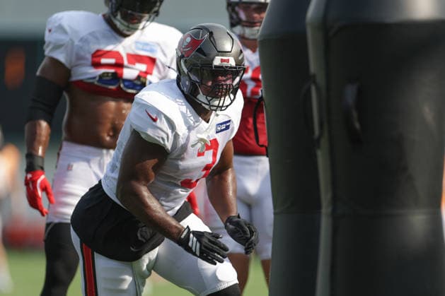 JACKSONVILLE, FL - AUGUST 25: Rueben Bain Jr. 3 of the Tampa Bay Buccaneers works on a drill during the Jacksonville Jaguars joint practice with the Tampa Bay Buccaneers on August 25, 2026 at the Miller Electric Center in Jacksonville, Fl. (Photo by David Rosenblum Icon Sportswire) NFL, American Football Herren, USA AUG 25 Jaguars Training Camp EDITORIAL USE ONLY Icon260825250507