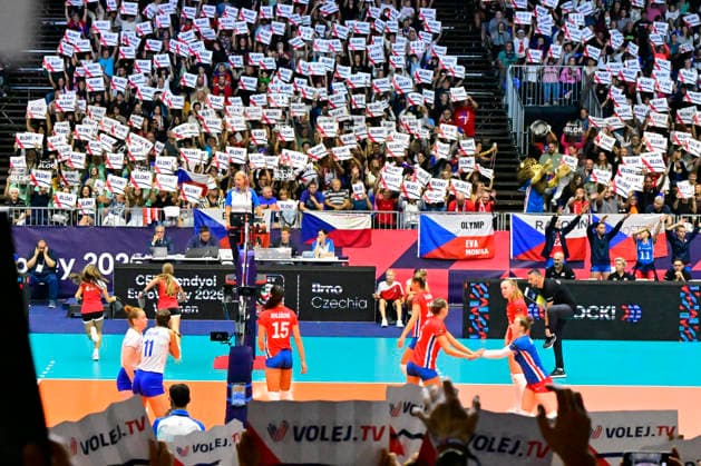Czech fans during the Women s European Volleyball Championships Group B match Czech Republic vs Ukraine, on August 25, 2026, in Brno, Czech Republic. (CTKxPhoto VaclavxSalek) CTKPhotoP2026082505931  CTKPhotoP2026082505931