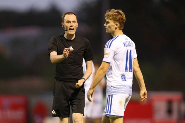 Referee Lukas Luthe gestures during the Lower Rhine Cup match between 1 FC Wuelfrath and MSV Duisburg, at the IMS Arena on August 25, 2026, in Velbert, Germany. Photo by Oliver Kaelke, DeFodi Images. Referee Lukas Luthe gestures during the 3. Liga match between 1 FC Wuelfrath and MSV Duisburg at the IMS Arena on August 25, 2026 in Velbert, Germany. Photo by Oliver Kaelke, DeFodi Images. DFB and DFL regulations prohibit any use of photographs as image sequences and or quasi-video. Photo by Oliver Kaelke, DeFodi Images.