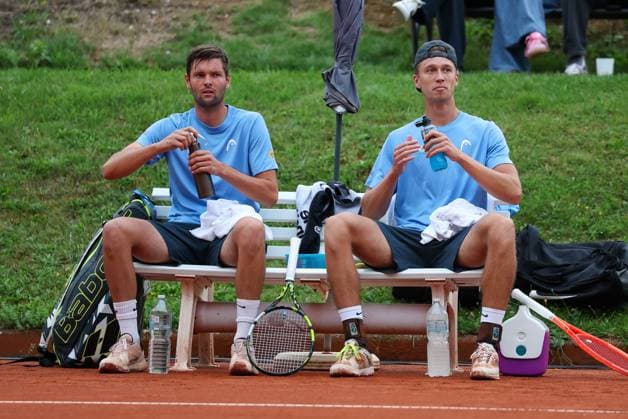 l-r: Im Bild: Noah Thurner (GER), Tom Bittner (GER), Alec Beckley (ZAF) Vasilios Caripi (ZAF) vs. Tom Bittner (GER) Noah Thurner (GER), ATP, Tennis Herren Challenger Schwaben Open, Herren, Doppel, Tennis, Achtelfinale, 25.08.2026 Augsburg Bayern Deutschland *** l r Pictured: Noah Thurner (GER), Tom Bittner (GER), Alec Beckley (ZAF), Vasilios Caripi (ZAF) vs. Tom Bittner (GER), Noah Thurner (GER), ATP Challenger Schwaben Open, Men s, Doubles, Tennis, Round of 16, August 25, 2026, Augsburg, Bavaria, Germany Copyright: xkolbert-press ChristianxKolbertx