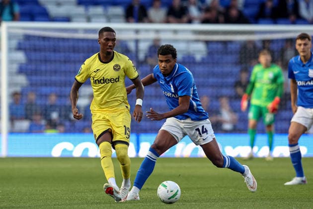 Birmingham City v Brentford, EFL Cup Birmingham City midfielder Jhon Solis (14) runs forward with ball during the EFL Cup match between Birmingham City and Brentford at the St Andrew s @ Knighthead Park, Birmingham, UK on 25 August 2026. Birmingham St Andrew s @ Knighthead Park West Midlands UK Editorial use only DataCo restrictions apply See www.football-dataco.com , Copyright: xManjitxNarotrax PSI-24746-0007