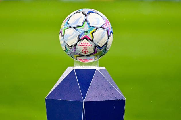25.08.2025, Oberoesterreich Arena Linz, AUT, Champions League Play Off, LASK Linz (AUT) vs Celtic Glasgow FC (SCO), im Bild Ball, Fußßball, Spielgeraet, Fussball Champions League Play Off, LASK Linz (AUT) vs Celtic Glasgow FC (SCO) in Linz, Austria on 2026 08 25 Linz Oberoesterreich Austria *** August 25, 2025, Oberoesterreich Arena Linz, AUT, Champions League Playoff, LASK Linz AUT vs. Celtic Glasgow FC SCO; pictured: ball, soccer, game equipment, soccer Champions League Playoff, LASK Linz (AUT) vs. Celtic Glasgow FC (SCO) in Linz, Austria on August 25, 2026, Linz, Upper Austria, Austria