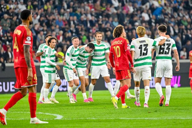 25.08.2025, Oberoesterreich Arena Linz, AUT, Champions League Play Off, LASK Linz (AUT) vs Celtic Glasgow FC (SCO), im Bild Jubel Spieler FC Celtic Glasgow Champions League Play Off, LASK Linz (AUT) vs Celtic Glasgow FC (SCO) in Linz, Austria on 2026 08 25 Linz Oberoesterreich Austria *** August 25, 2025, Oberoesterreich Arena Linz, AUT, Champions League Playoff, LASK Linz (AUT) vs. Celtic Glasgow FC (SCO); pictured: Celtic Glasgow FC players celebrating during the Champions League Playoff, LASK Linz (AUT) vs. Celtic Glasgow FC (SCO) in Linz, Austria, on August 25, 2026, at the Oberoesterreich Arena in Linz, Austria
