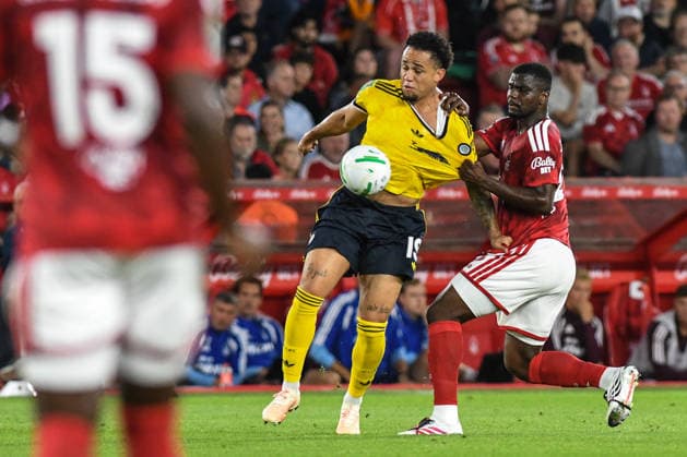 Nottingham Forest v Leeds, Carabao Cup Second round, The City Ground, Nottingham, UK - 25 August 2026 Leeds United s Noah Okafor challenged by Nottingham Forest s Ousmande Diomande , UK NEWSPAPERS OUT Copyright: xRichardxBowcottx