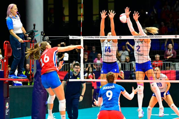 From left Michaela Mlejnkova and Daniela Jansova of Czech Republic, Daria Sharhorodska and Diana Meliushkyna of Ukraine in action during the Women s European Volleyball Championships Group B match Czech Republic vs Ukraine, on August 25, 2026, in Brno, Czech Republic. (CTKxPhoto VaclavxSalek) CTKPhotoP2026082506401  CTKPhotoP2026082506401