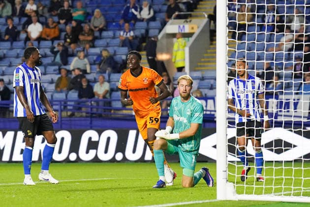 Sheffield Wednesday v Wolverhampton Wanderers, Carabao Cup Wolverhampton Wanderers Saheed Olagunju scores a GOAL 0-2 and celebrates during the Sheffield Wednesday v Wolverhampton Wanderers Carabao Cup 2nd Round match at Hillsborough Stadium, Sheffield, England on 25 August 2026 Credit: Eleanor Hoad Every Second Media Editorial use only. All images are copyright Every Second Media Limited. No images may be reproduced without prior permission. All rights reserved. Premier League and Football League images are subject to licensing agreements with Football DataCo Limited. see https: www.football-dataco.com Copyright: xIMAGO EveryxSecondxMediax ESM-2115-0005 EleanorxHoadx xEveryxSecondxMediax
