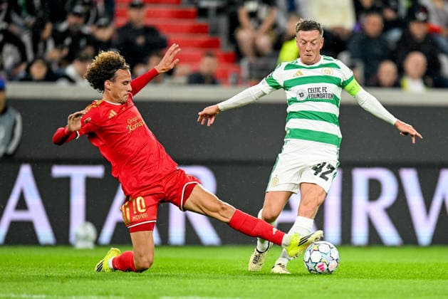 25.08.2025, Oberoesterreich Arena Linz, AUT, Champions League Play Off, LASK Linz (AUT) vs Celtic Glasgow FC (SCO), im Bild Robert Ljubicic (LASK) vs Callum McGregor (Celtic Glasgow) Champions League Play Off, LASK Linz (AUT) vs Celtic Glasgow FC (SCO) in Linz, Austria on 2026 08 25 Linz Oberoesterreich Austria *** August 25, 2025, Oberoesterreich Arena Linz, AUT, Champions League Playoff, LASK Linz (AUT) vs. Celtic Glasgow FC (SCO); pictured: Robert Ljubicic (LASK) vs. Callum McGregor (Celtic Glasgow) in the Champions League Playoff, LASK Linz (AUT) vs. Celtic Glasgow FC (SCO) in Linz, Austria, on August 25, 2026, at the Oberoesterreich Arena in Linz, Austria
