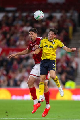 Nottingham Forest v Leeds United, Carabao Cup Daniel James Of Leeds United battles with Jair Cunha Of Nottingham Forest during the Nottingham Forest v Leeds United Carabao Cup 2nd round match at the City Ground, West Bridgford, England on 25 August 2026 Credit: Lee Keuneke Every Second Media Editorial use only. All images are copyright Every Second Media Limited. No images may be reproduced without prior permission. All rights reserved. Premier League and Football League images are subject to licensing agreements with Football DataCo Limited. see https: www.football-dataco.com Copyright: xIMAGO EveryxSecondxMediax ESM-2113-0080 LeexKeunekex xEveryxSecondxMediax