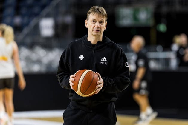 COLOGNE, GERMANY - AUGUST 25: Olaf Lange (Head Coach Germany) during media training of DBB Germany women at Lanxess Arena on August 25, 2026 in Cologne, Germany. North Rhine Westphalia Germany Copyright: xSteffiexWunderlx